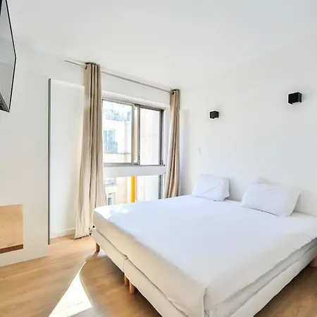 Tres Bel 8p Canal Saint Martin Apartment Paris