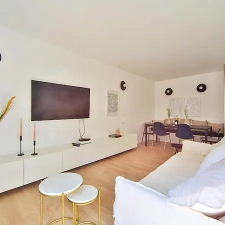 Apartment Tres Bel 8p Canal Saint Martin Paris